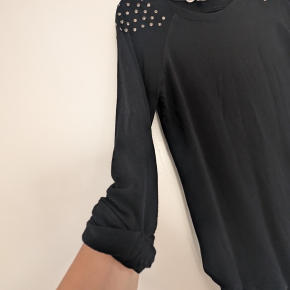 🛍️4 For $15🛍️Black Boxy 3/4 Sleeve Embellished Sweatshirt - Picture 4 of 11